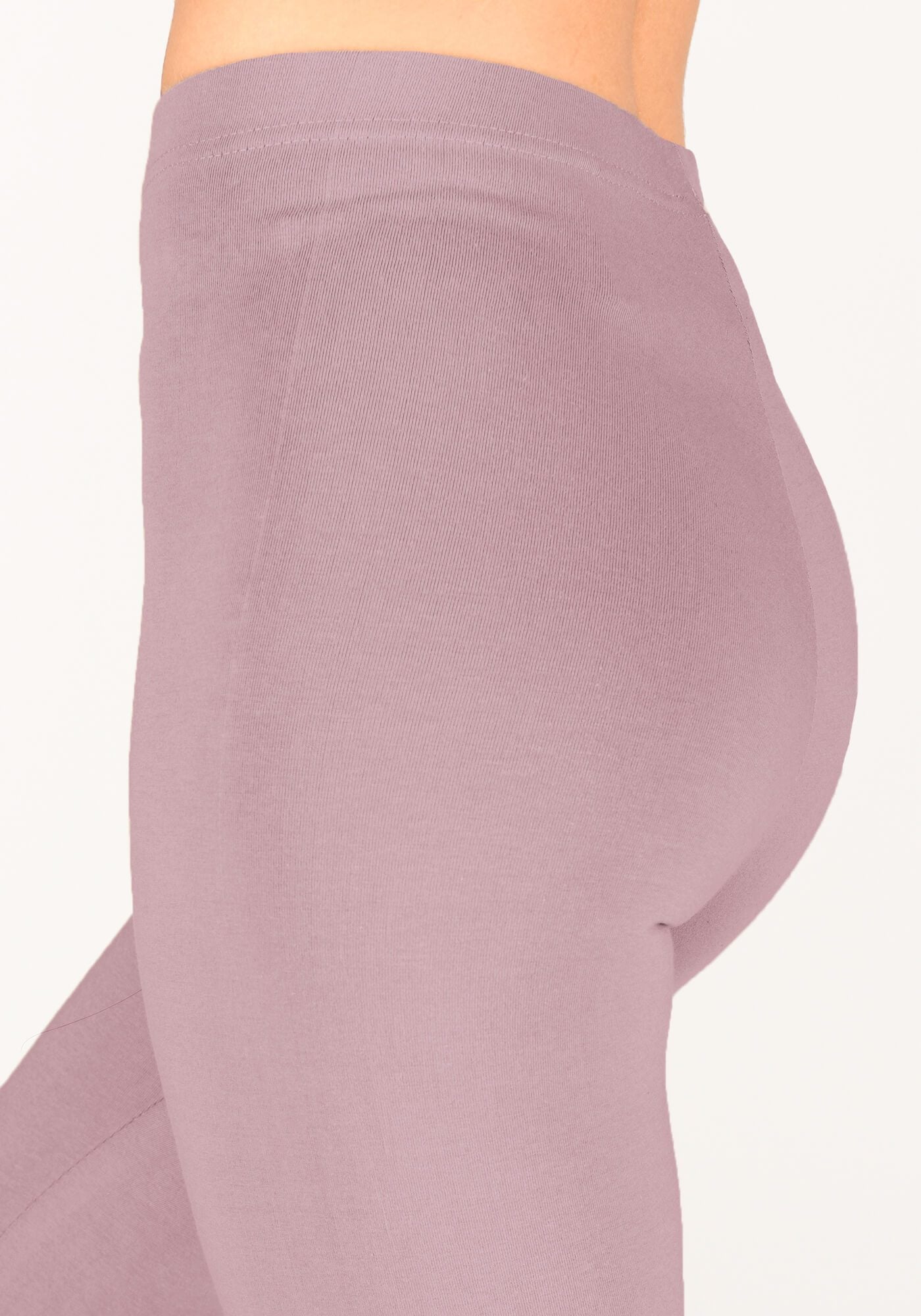 Elderberry Purple Classic Cropped Leggings