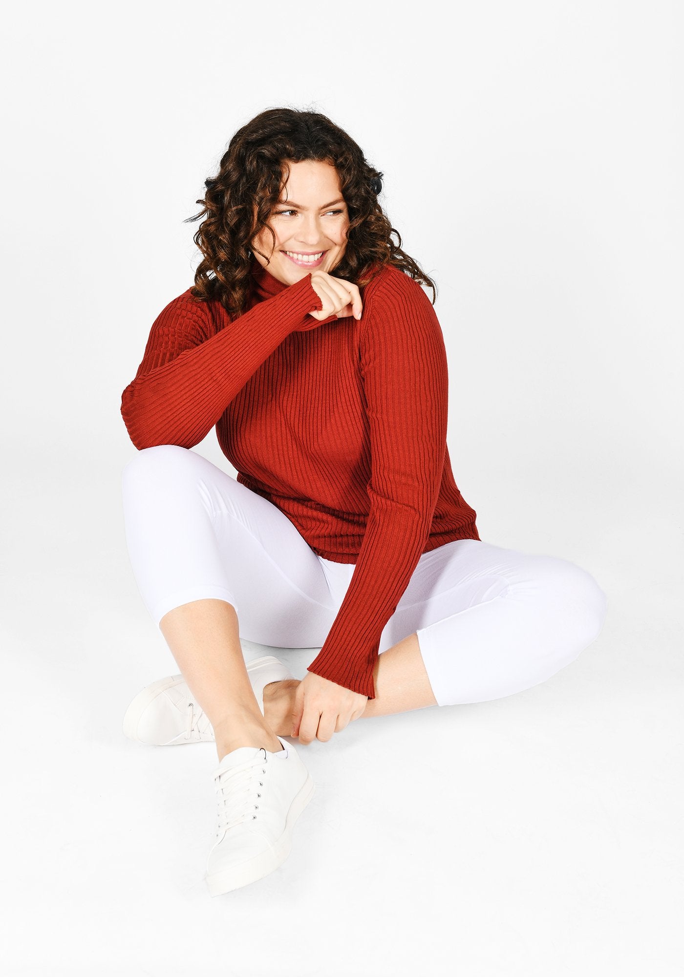 Plus Size White Cropped Leggings 5