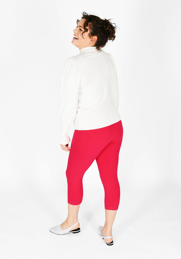 Plus Size Intense Pink Cropped Leggings 1